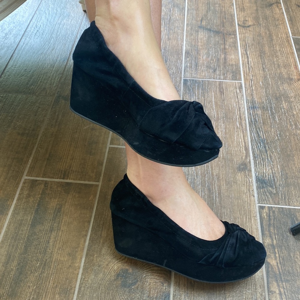 Restricted Black Velvet size 9
